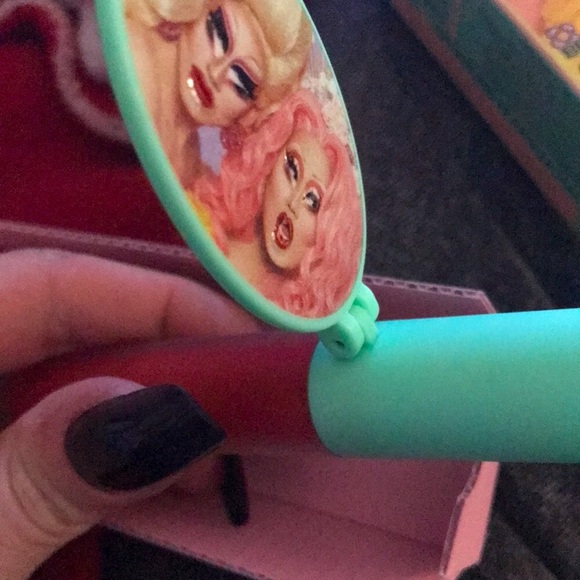 🆕SEALED!Kim Chi BeautyXTrixie Mattel BFF4Eva Lipstick Collab “Red Fantasy”💄 - Picture 4 of 16